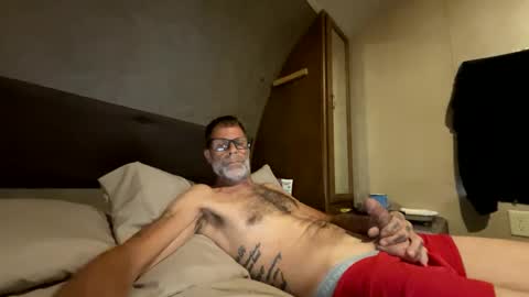 Snapshot of biggcock27 chatting on 27, 9, 2025 biggcock27 online show from 27, 9, 2025