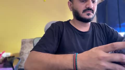 bighandsomesatisfy online show from 11, 3, 2026