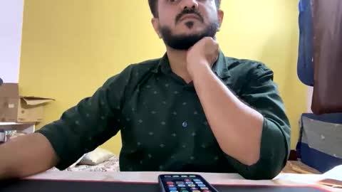 bighandsomesatisfy online show from 18, 3, 2026