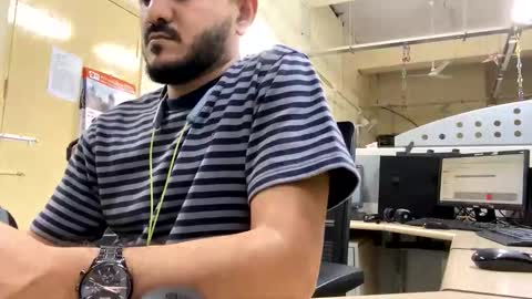 bighandsomesatisfy online show from 4, 4, 2026