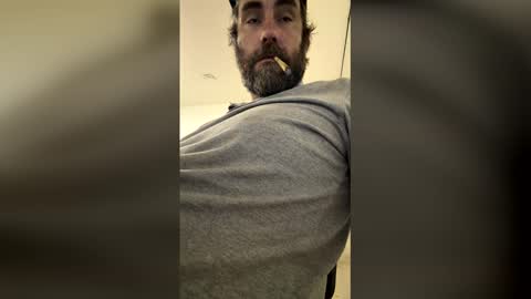 Snapshot of bigjohnson6923 chatting on 8, 5, 2026 bigjohnson6923 online show from 8, 5, 2026