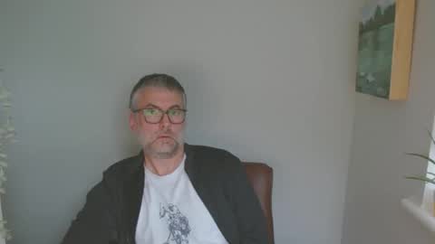 Snapshot of biglegs1234 chatting on 10, 11, 2025 biglegs1234 online show from 10, 11, 2025