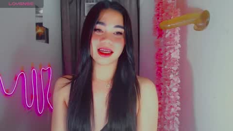 kiaaannaaaa online show from 15, 4, 2026