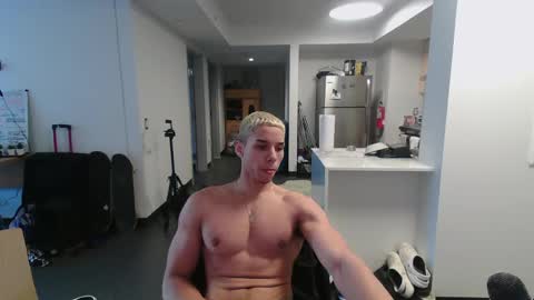 StaceyLover online show from 5, 4, 2026