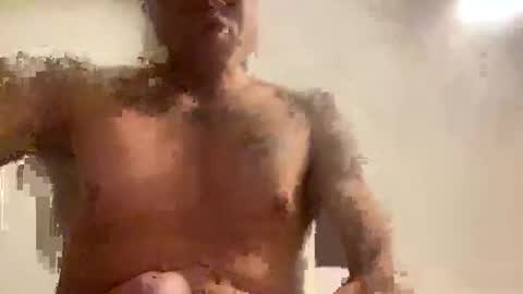 Snapshot of bigpapilong77 chatting on 23, 11, 2025 bigpapilong77 online show from 23, 11, 2025