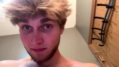 Snapshot of bigskinnyboyshh chatting on 15, 1, 2025 bigskinnyboyshh online show from 15, 1, 2025