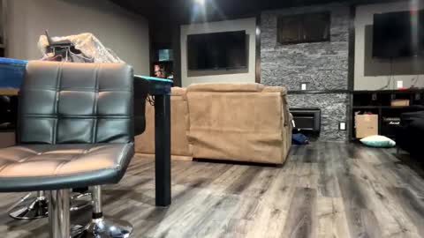 Snapshot of bigskinnyboyshh chatting on 3, 2, 2025 bigskinnyboyshh online show from 3, 2, 2025