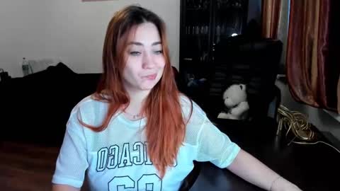Snapshot of bigsmiletits chatting on 22, 12, 2024 Julia online show from 22, 12, 2024
