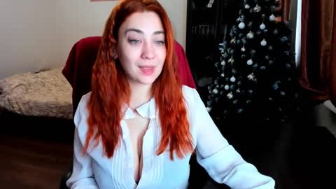 Snapshot of bigsmiletits chatting on 1, 2, 2025 Julia online show from 1, 2, 2025