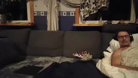 Snapshot of bigswe1 chatting on 1, 1, 2025 bigswe1 online show from 1, 1, 2025