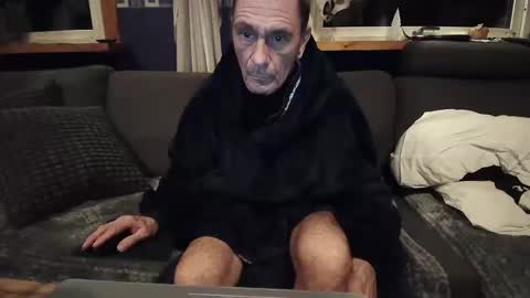 Snapshot of bigswe1 chatting on 4, 3, 2025 bigswe1 online show from 4, 3, 2025