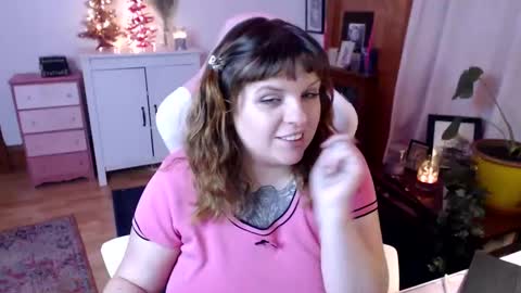 Morgan Lafeuille online show from 10, 12, 2024