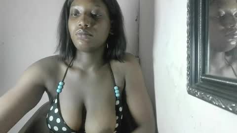 Snapshot of bigtits_giina chatting on 2, 8, 2026 bigtits_giina online show from 2, 8, 2026