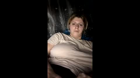 bigtitslala online show from 2, 12, 2025