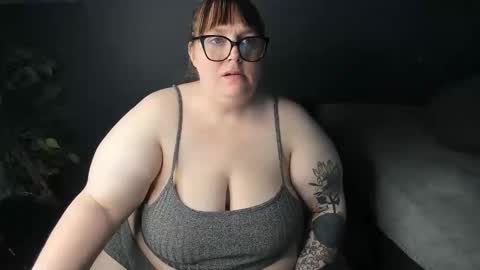 bigtittybbw online show from 3, 3, 2026