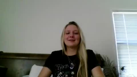 Snapshot of bigtittybella21 chatting on 2, 7, 2026 bigtittybella21 online show from 2, 7, 2026