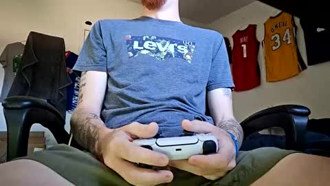 Snapshot of bigwhited2115 chatting on 22, 5, 2026 Onlyfans redheadedwhitedick online show from 22, 5, 2026
