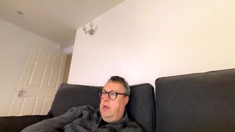 Just call me master online show from 3, 2, 2026