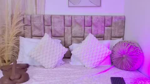 Snapshot of biiancasimons_ chatting on 7, 10, 2025 online show from 7, 10, 2025