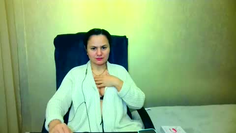 DOM NIKA online show from 13, 2, 2025