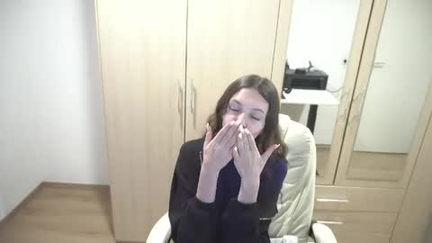 billy1love online show from 23, 4, 2026