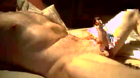 Snapshot of birdyboy795 chatting on 14, 10, 2025 birdyboy795 online show from 14, 10, 2025