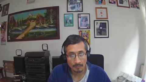 Snapshot of bisexmangenx chatting on 5, 11, 2025 Manu O online show from 5, 11, 2025