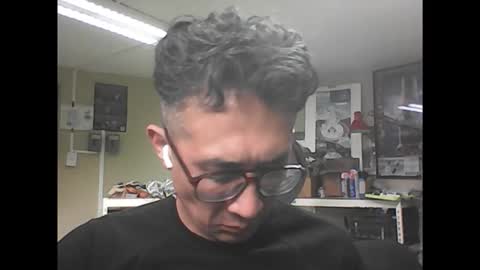 Manu O online show from 24, 4, 2026