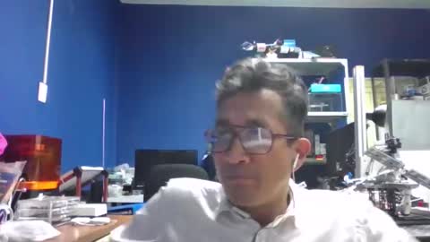 Manu O online show from 11, 5, 2026