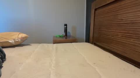 Snapshot of bisexualchubbyboy chatting on 11, 1, 2025 james online show from 11, 1, 2025