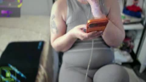 bisex woman online show from 11, 3, 2026