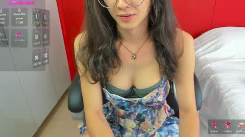 Snapshot of bittersweet_queen chatting on 28, 1, 2025 Sunny online show from 28, 1, 2025