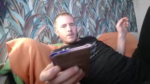 Snapshot of bizoukey15 chatting on 20, 9, 2025 bizoukey15 online show from 20, 9, 2025