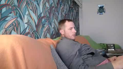 Snapshot of bizoukey15 chatting on 24, 9, 2025 bizoukey15 online show from 24, 9, 2025