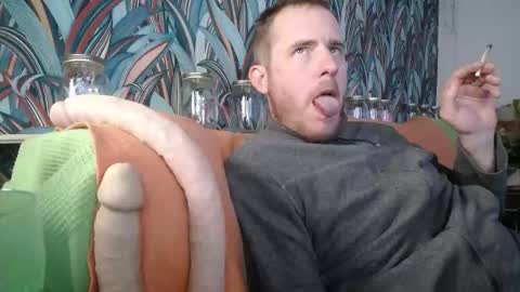 Snapshot of bizoukey15 chatting on 24, 9, 2025 bizoukey15 online show from 24, 9, 2025