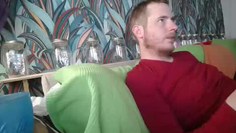 Snapshot of bizoukey15 chatting on 2, 10, 2025 bizoukey15 online show from 2, 10, 2025