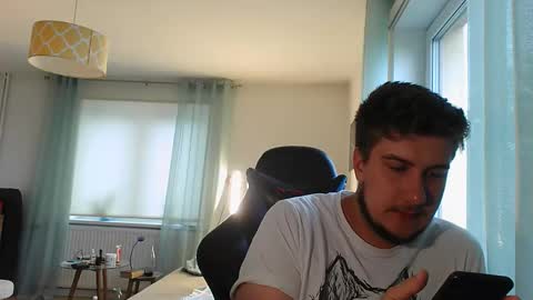 bjguyhugecock online show from 30, 5, 2026