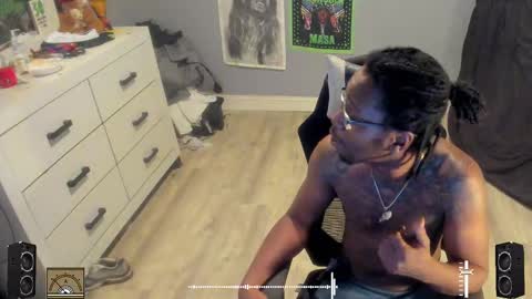 Plant Base Streamers From Pennsylvania online show from 10, 10, 2025