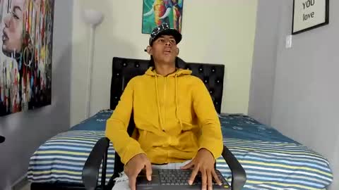 boy online show from 25, 2, 2025