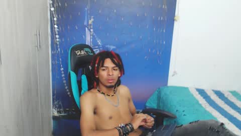 Black online show from 4, 1, 2025