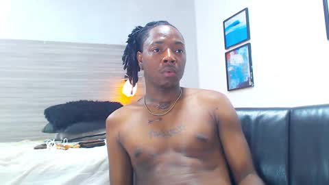 Snapshot of black_fire10 chatting on 5, 10, 2025 Fireeee  online show from 5, 10, 2025