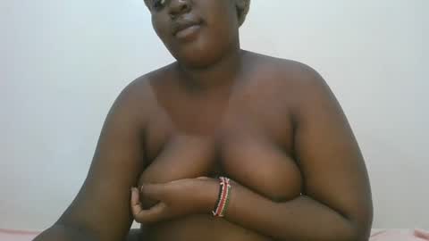 Snapshot of black_goddess200 chatting on 5, 2, 2025 black_goddess200 online show from 5, 2, 2025