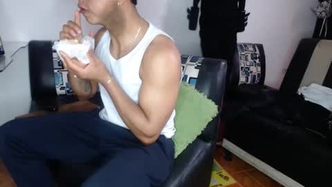 Snapshot of black_hot26 chatting on 21, 10, 2025 black_hot26 online show from 21, 10, 2025