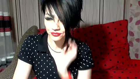 black_hot_01 online show from 2, 12, 2024
