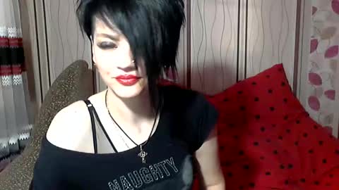 black_hot_01 online show from 13, 12, 2024