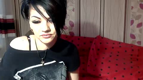 black_hot_01 online show from 13, 1, 2025