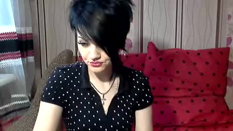 black_hot_01 online show from 7, 2, 2025