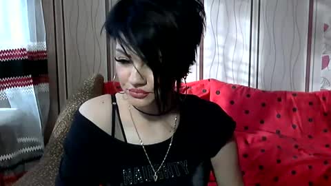black_hot_01 online show from 10, 2, 2025