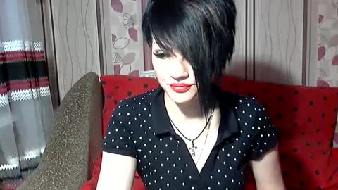 black_hot_01 online show from 15, 2, 2025