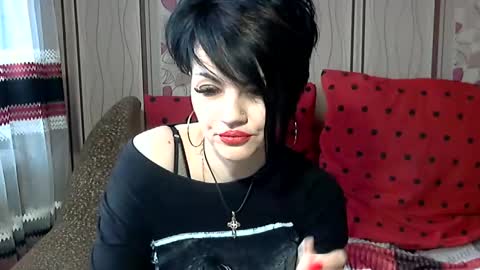 black_hot_01 online show from 24, 2, 2025